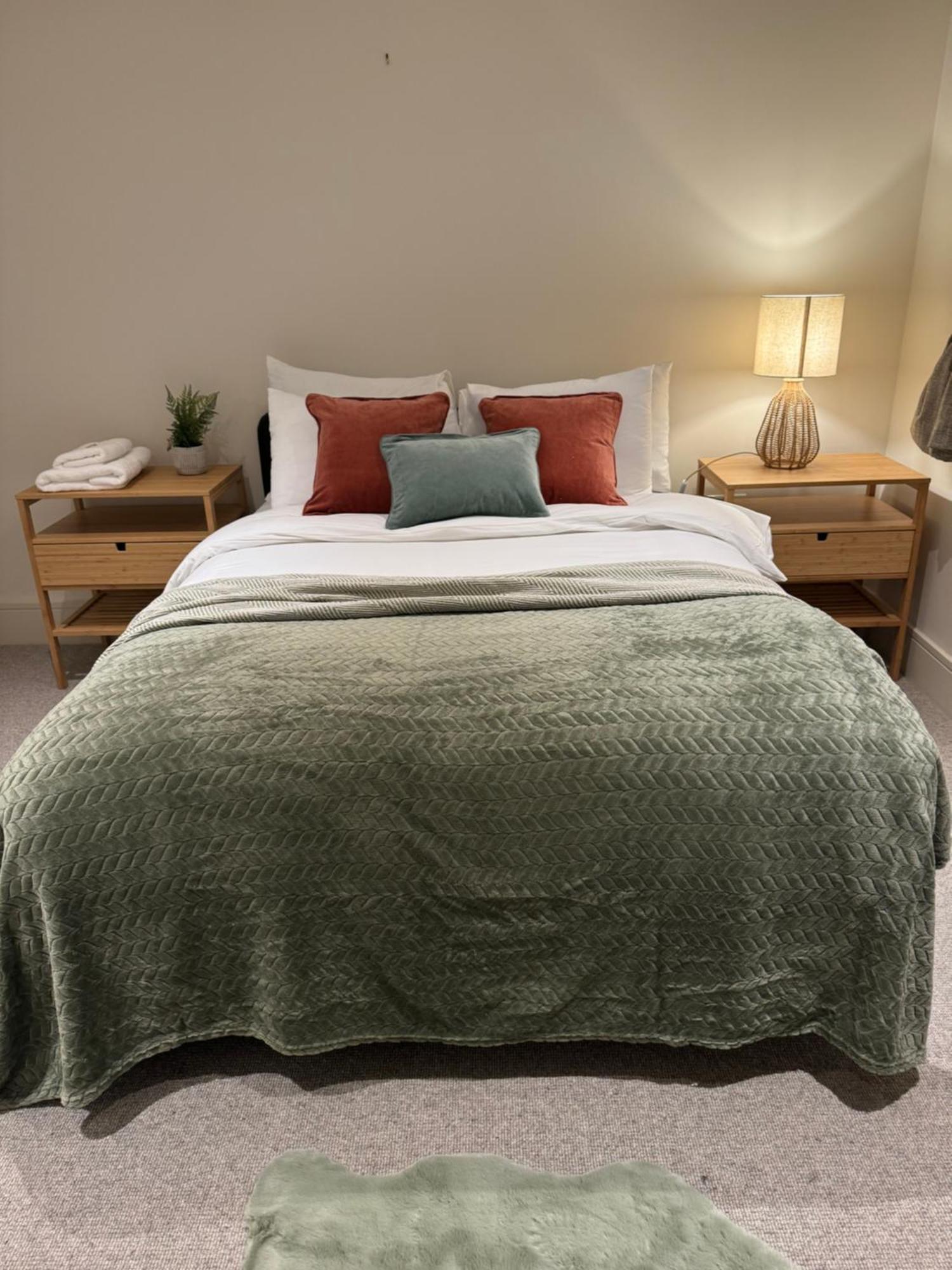 The Jade Suite - The Jewellery Suites, 3 Bed 3 Bath เบอร์มิงแฮม ภายนอก รูปภาพ